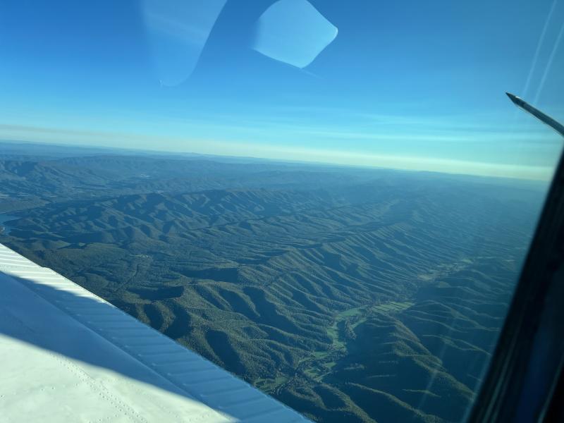 Mountain-Waves-Rolling-along-on-the-way-to-Nashville-TN